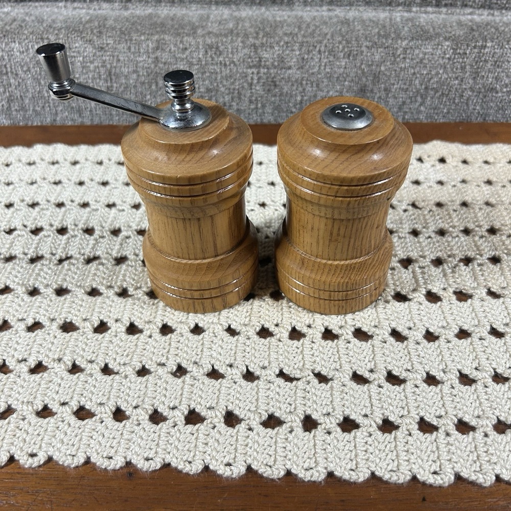Vtg Olde Thompson Oak Wood Salt Shaker & Pepper Grinder Mill Stainless 4" USA